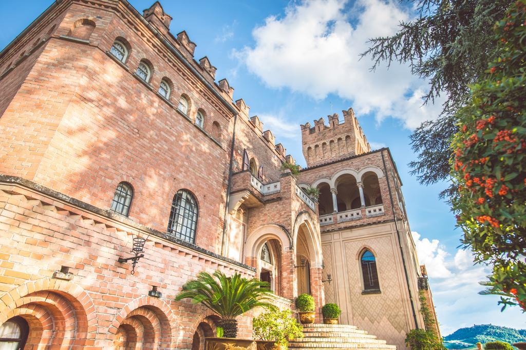 Castello Di Mornico Losana Esterno foto