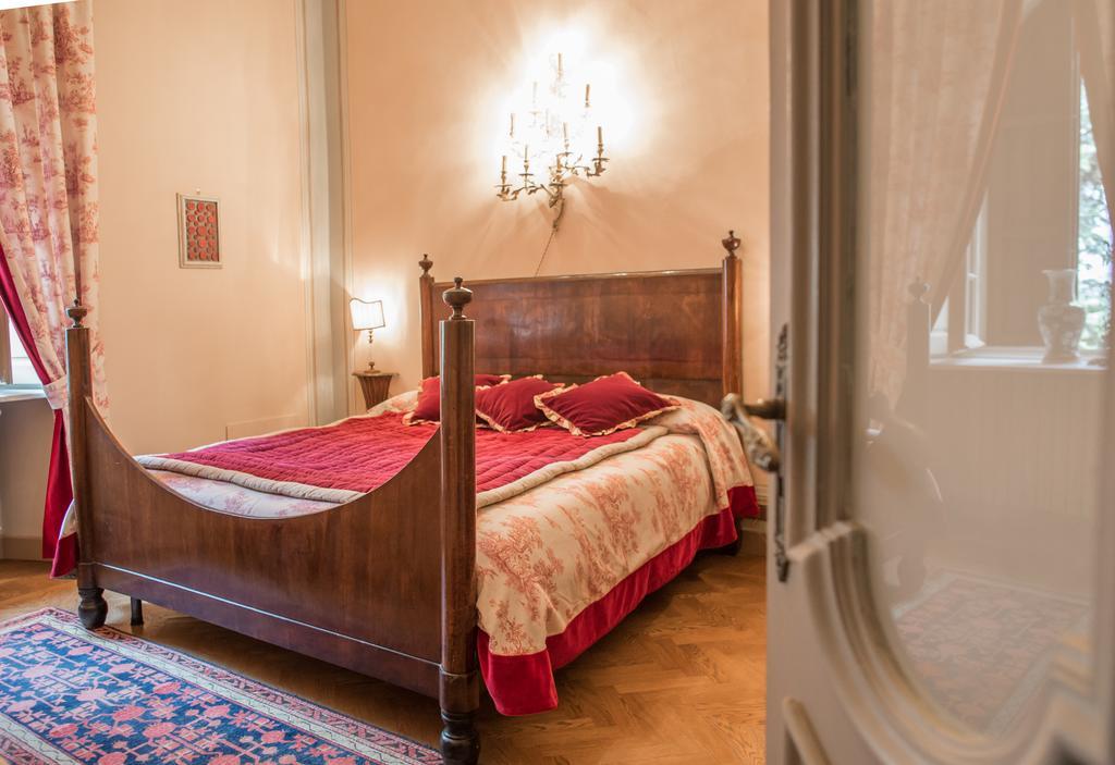 Castello Di Mornico Losana Esterno foto